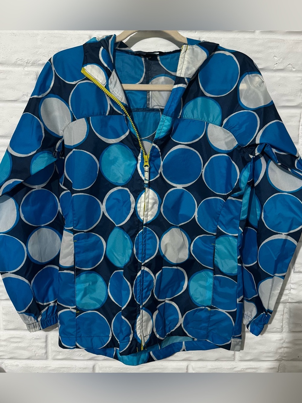Lands’ End Rain Jacket Girls Size 14 Blue Polka Dot Hooded Windbreaker